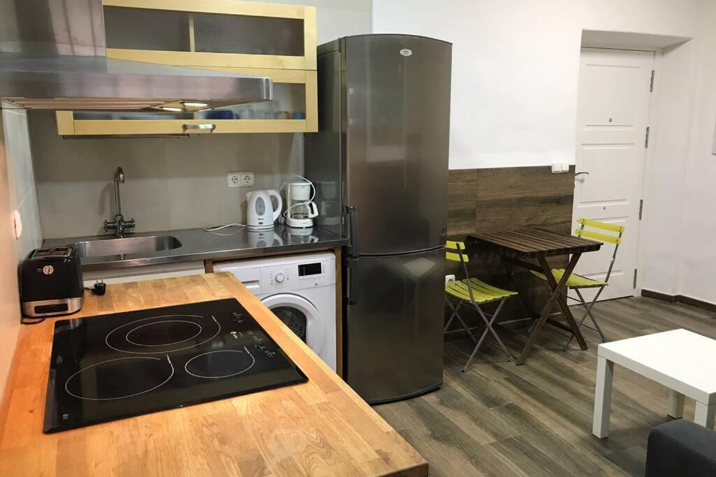 Bonito Apartamento Junto A Paseo De La Bomba Appartement Granada Buitenkant foto